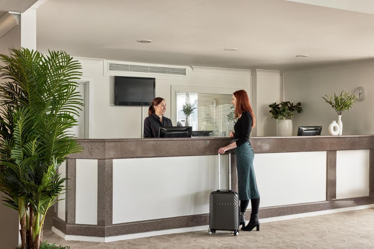 Отель Ibis Styles Тамуорт Экстерьер фото